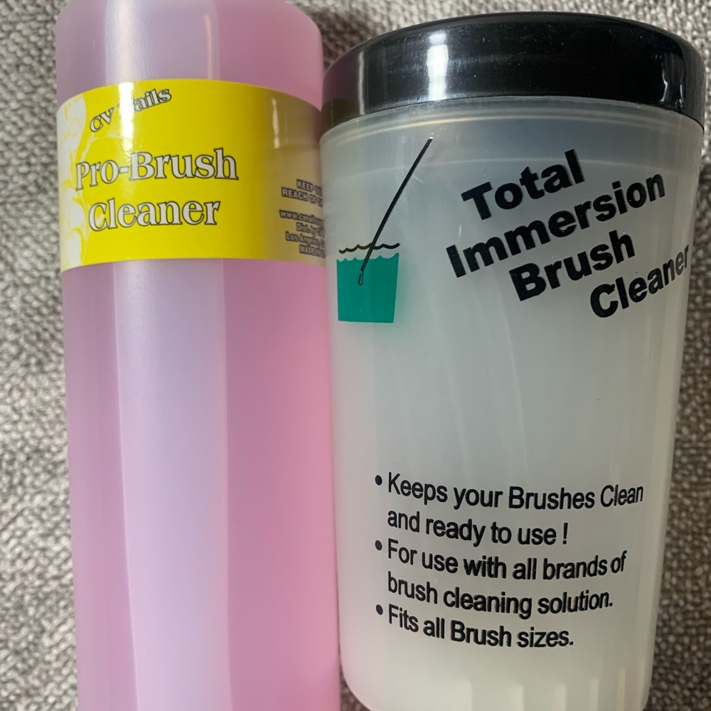 Pro brush cleaner and cleaner cup